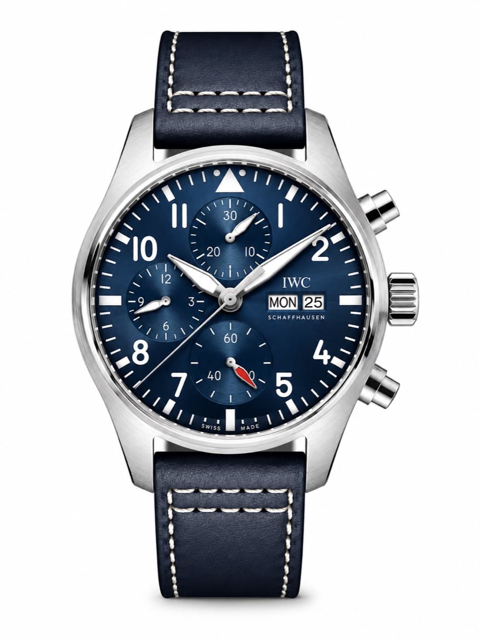 Reloj IWC Pilot's Watch Chronograph con esfera azul y correa de cuero azul