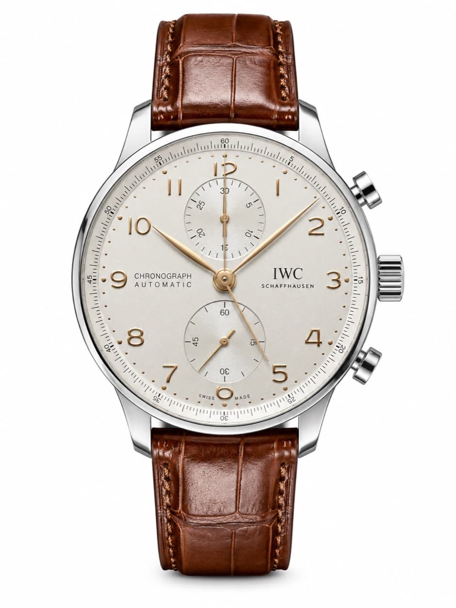 Reloj IWC Portugieser Chronograph con esfera crema y correa de cuero café