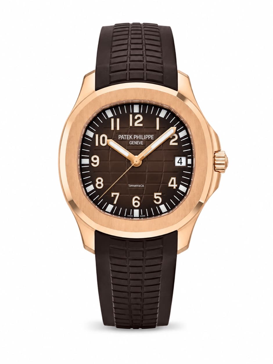 Reloj Patek Philippe Aquanaut con esfera café, caja de oro rosa y correa de caucho café